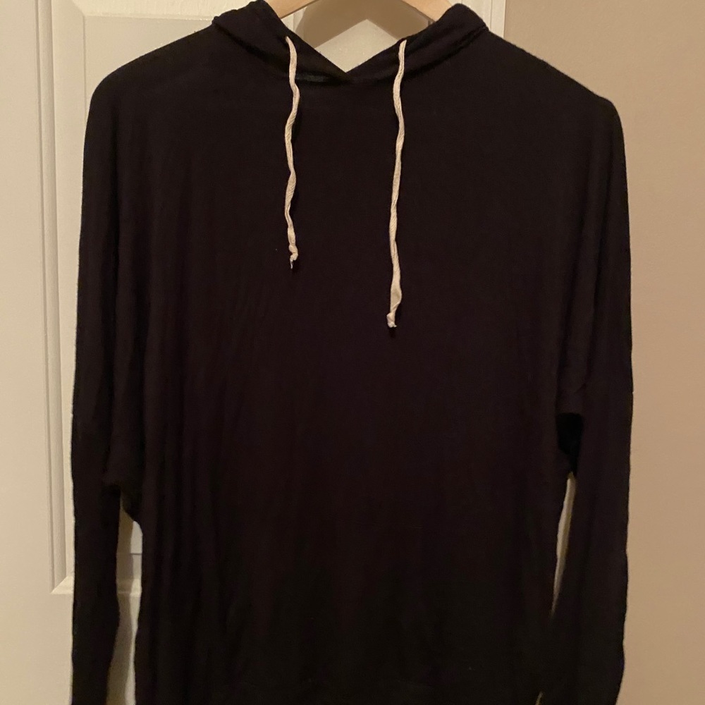 BLACK HOODIE